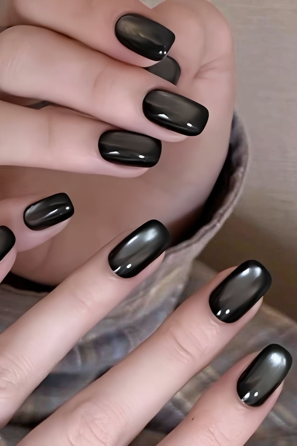 Black cat eye nails