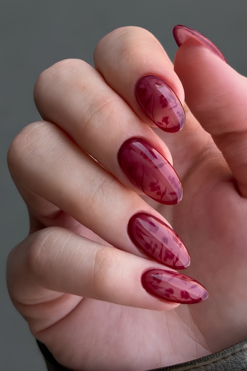 Red lace nails