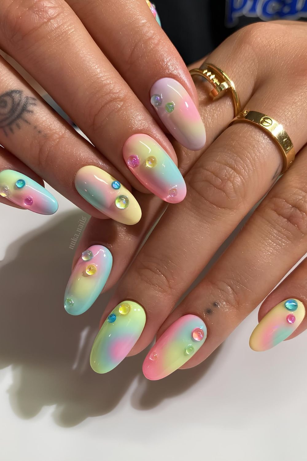 Rainbow ombre nails with 3D gel bubbles