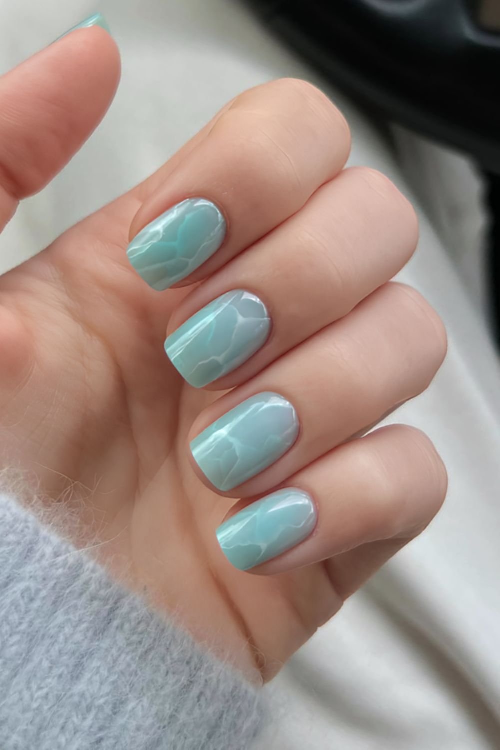 Aquamarine marble nails